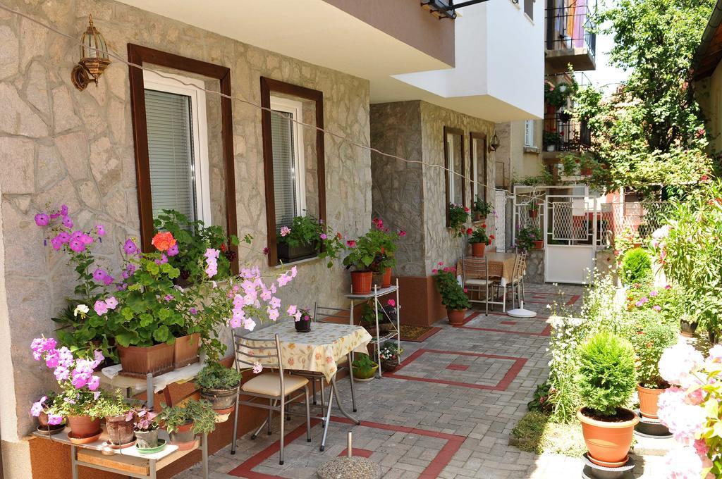 Chanovi Apartments Охрид Экстерьер фото