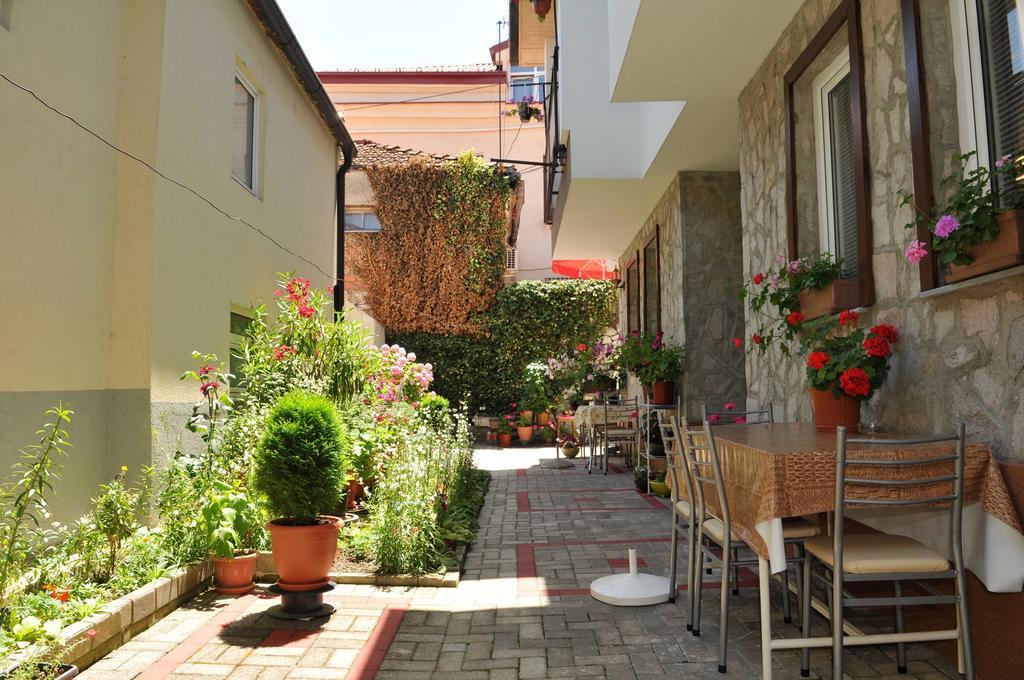 Chanovi Apartments Охрид Экстерьер фото